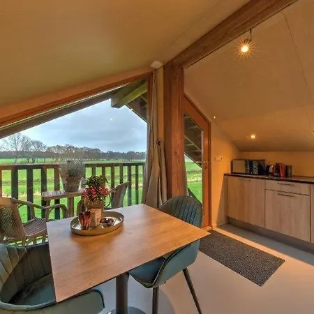 Bed & Breakfast De Wandhorst Gaanderen