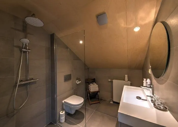 Nocleg ze śniadaniem De Wandhorst 4*