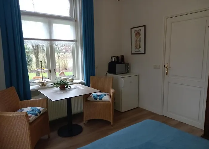 Nocleg ze śniadaniem De Wandhorst 4*