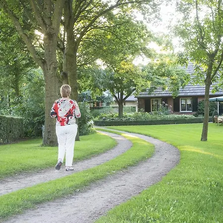 ベッド・アンド・ブレックファスト De Wandhorst Gaanderen