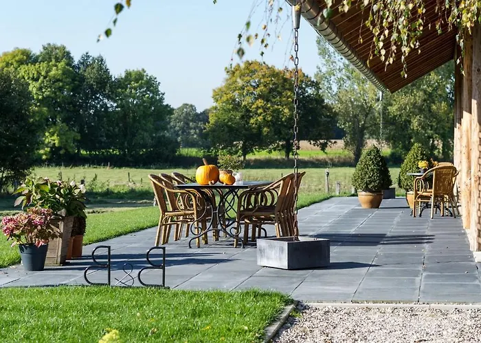 ベッド・アンド・ブレックファスト De Wandhorst Gaanderen